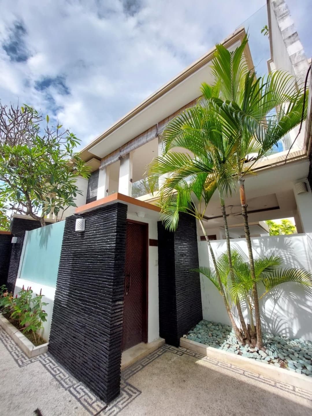 Villa Harmony - Residence — photo 1 of 71