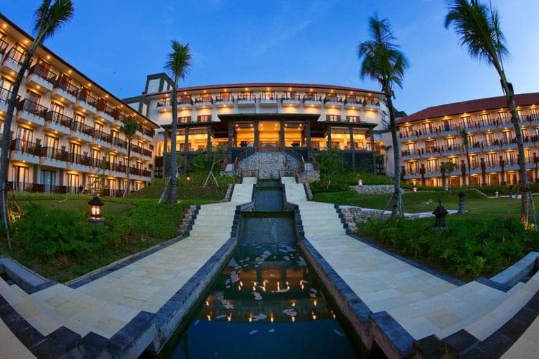 New Kuta Hotel by LORIN — photo 1 of 32