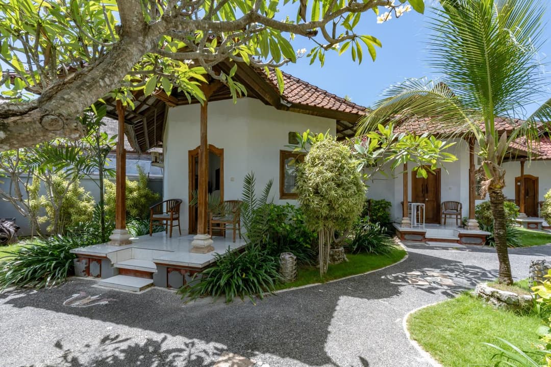 Nusa Indah Bungalow — photo 1 of 155