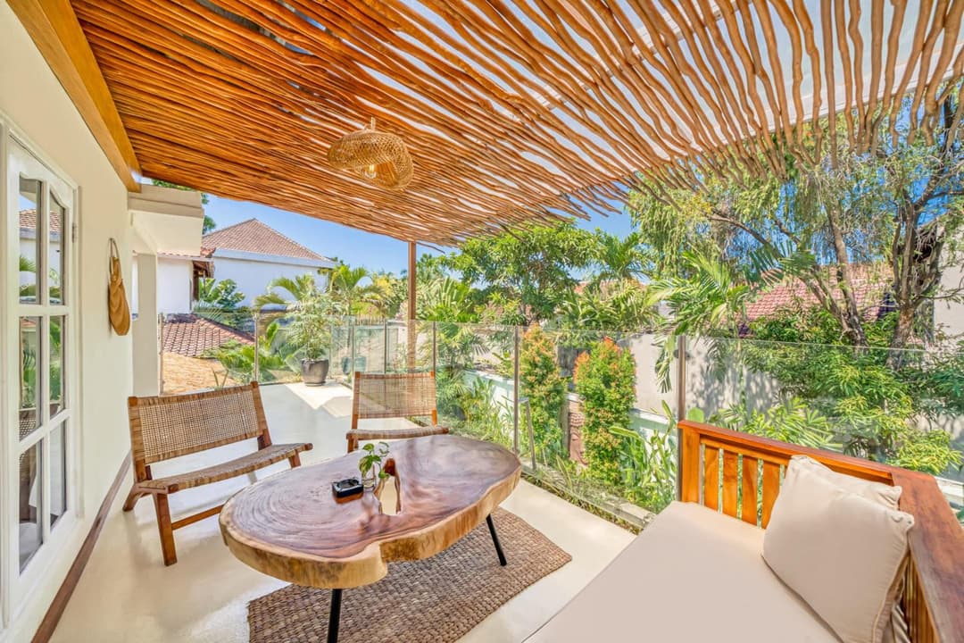 Villa Florence - 3BDR Luxury Villa, Private Pool, Walk to the Beach — photo 1 of 47