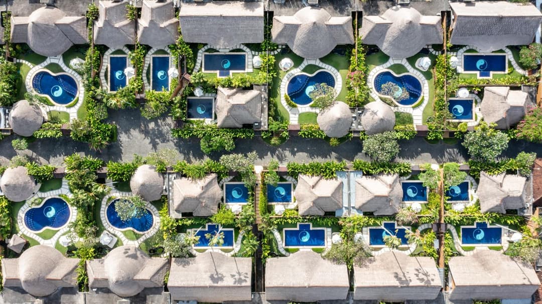 Impiana Private Villas Seminyak — photo 1 of 24