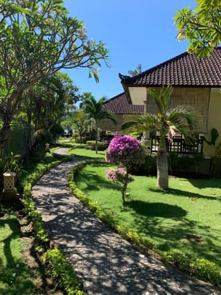 Bintang Beach Villa