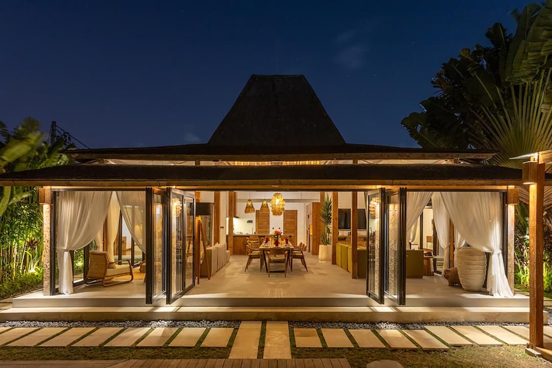 Villa Sebelah by Optimum Bali Villas — photo 1 of 39