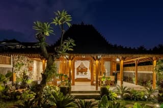Ratni Ubud Villa