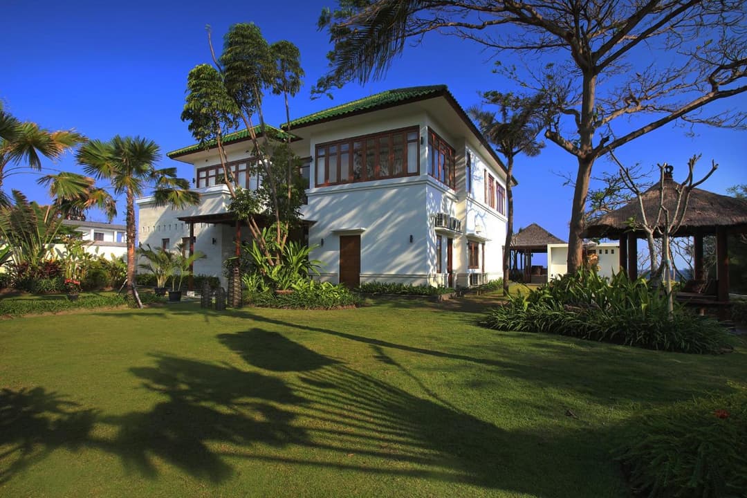 Villa Rosita - Luxury Oceanfront Villa Wchef — photo 1 of 54