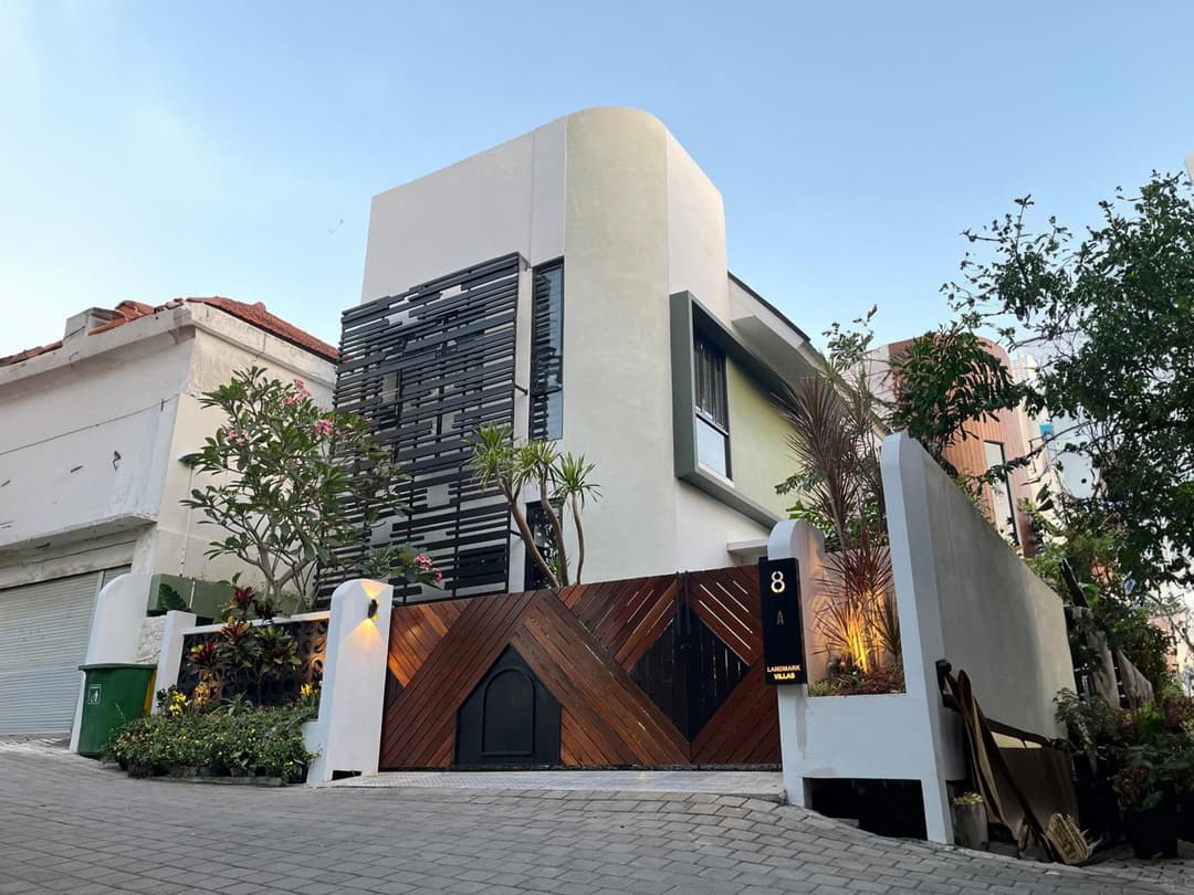 Landmark Villas — photo 1 of 1