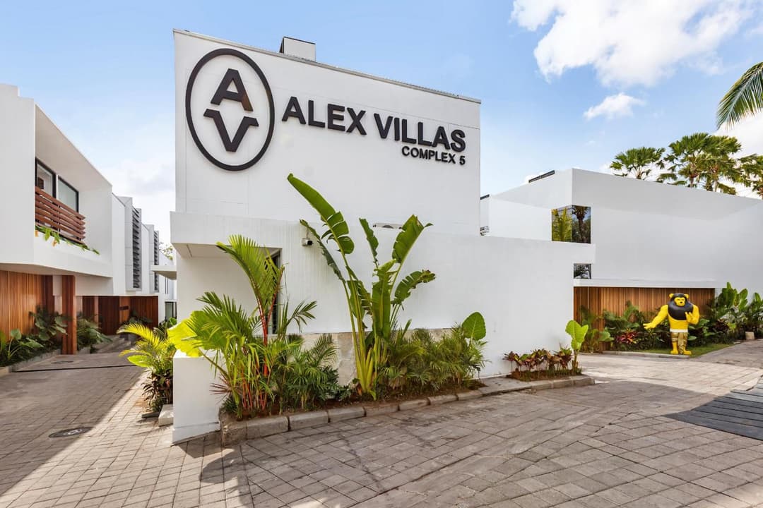 Alex Villas Complex N5 — photo 1 of 40