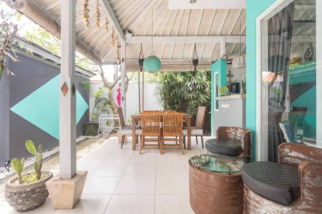 Charming 2Bdr Villa in the heart of Canggu & Beach walking Distance — photo 1 of 31
