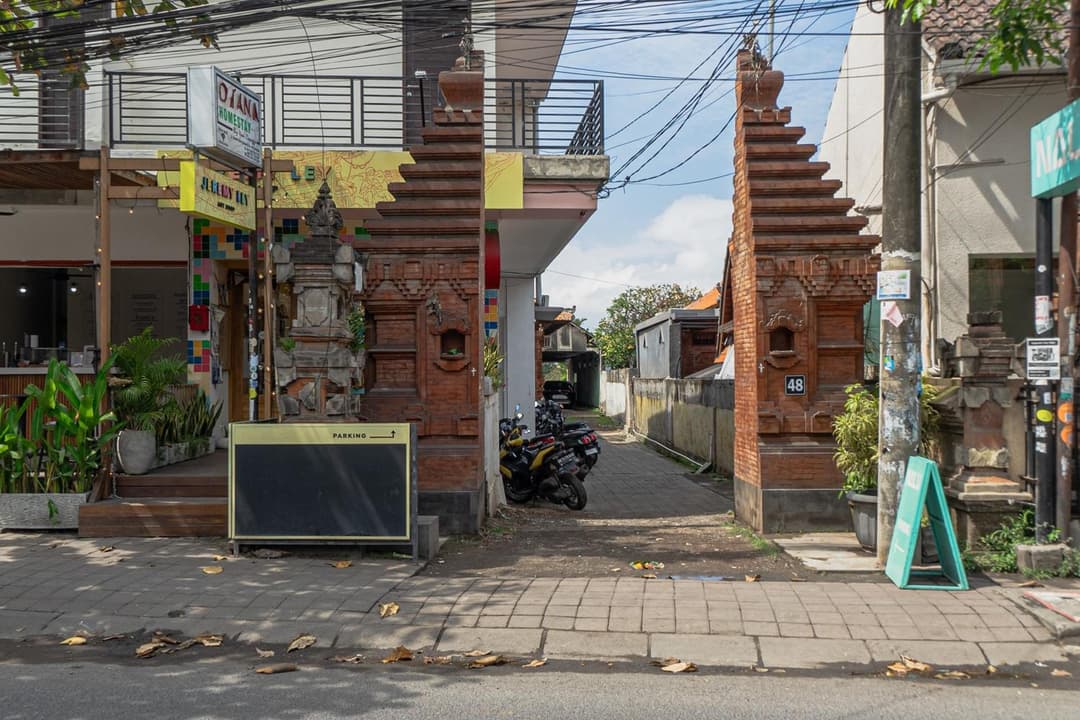 Azalea Homestay & Villa — photo 1 of 44
