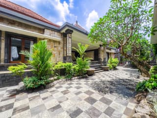 Giriya Amerta Hotel