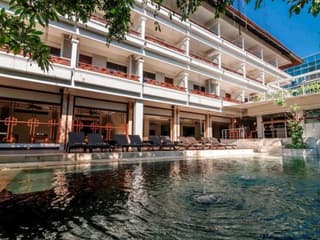 Maharani Beach Hotel