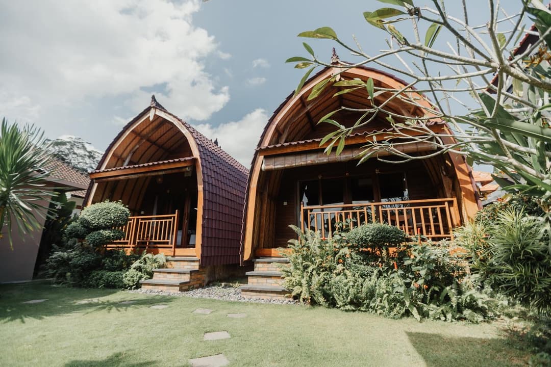 Gama’s Villa — photo 1 of 33