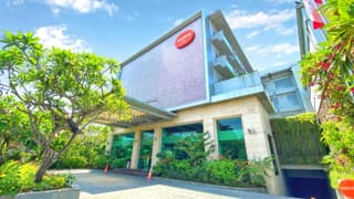 Kuta Galleria Hotel