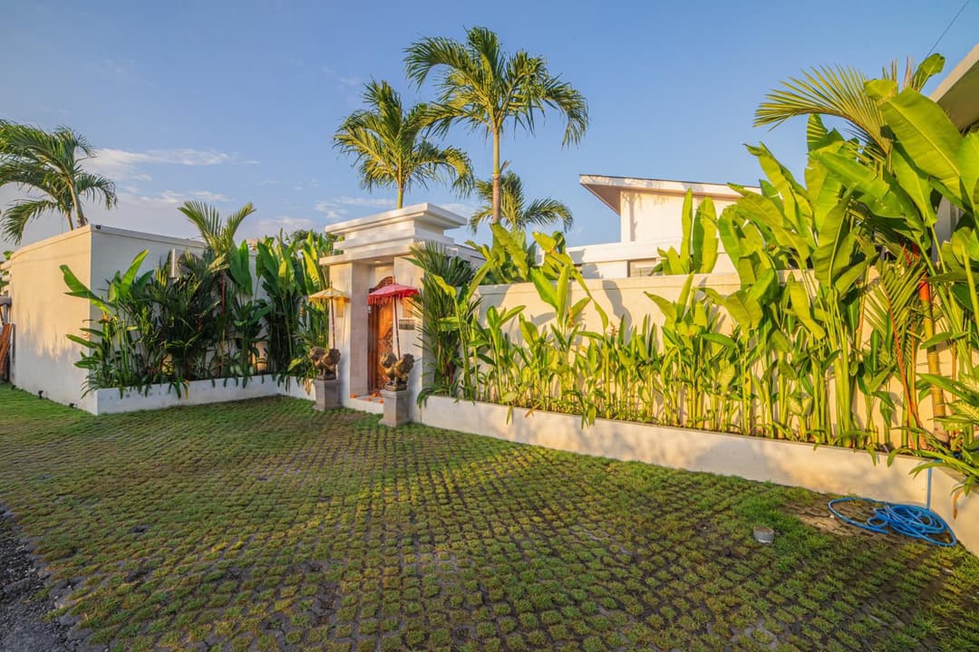 Mya Harmony Villas Seminyak — photo 1 of 141