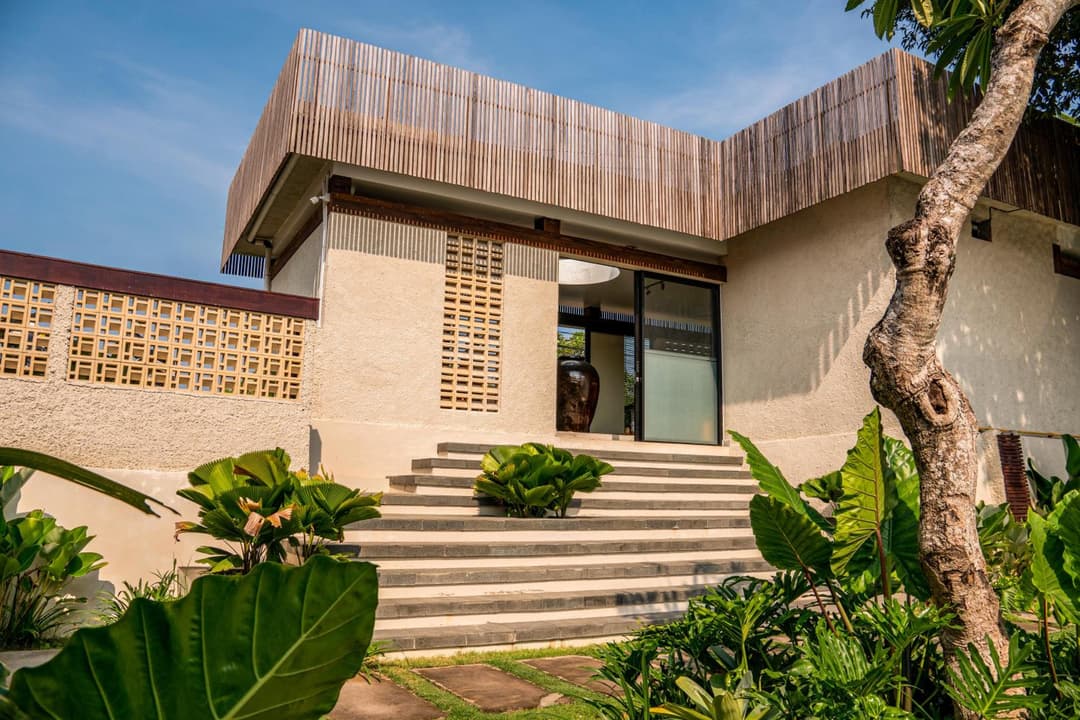Tut Winten a Tranquil Living Villa Ubud — photo 1 of 66
