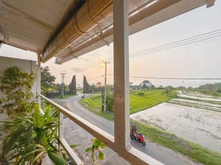Tipsy Sea View Apartment