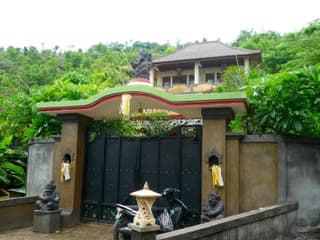 Rumah Wayans Lipah