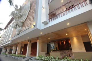 Grand La Walon Hotel