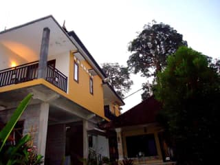 Dewa Put Guest House