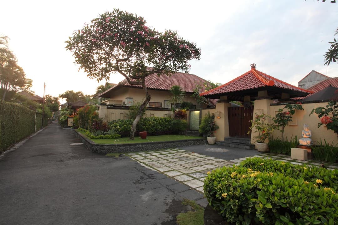 Pondok Ayu — photo 1 of 66