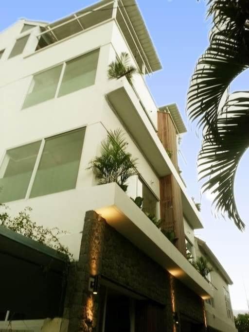 Flora Apartment Bali — photo 1 of 36