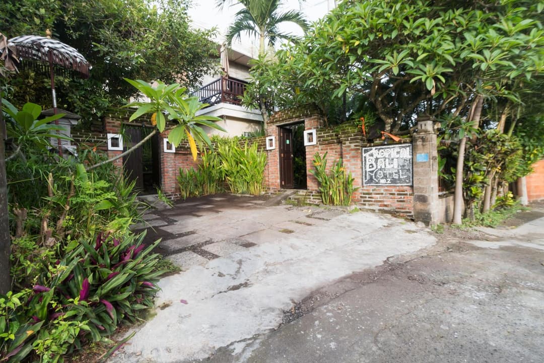 Tropical Bali Hotel — photo 1 of 33