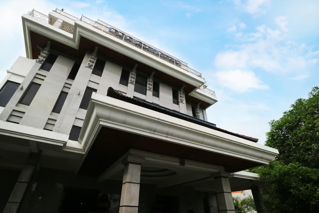 Bali Paradise City Hotel — photo 1 of 47