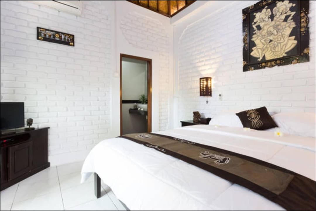 New Danas Canggu Guest House — photo 1 of 96