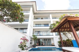 Lv8 Resort Hotel