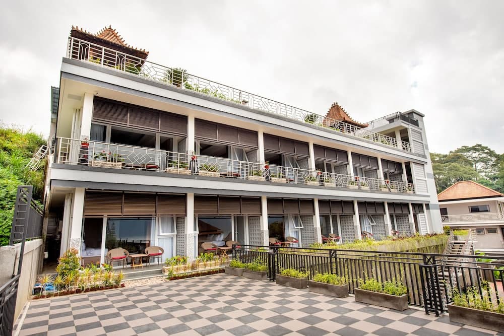 dedanau Hotel — photo 1 of 1