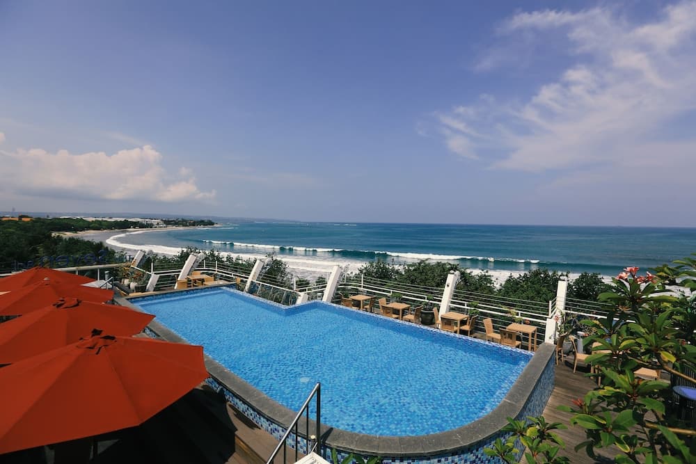Kutabex Beach Front Hotel — photo 1 of 48
