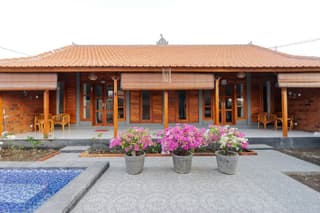 Garvi Villa