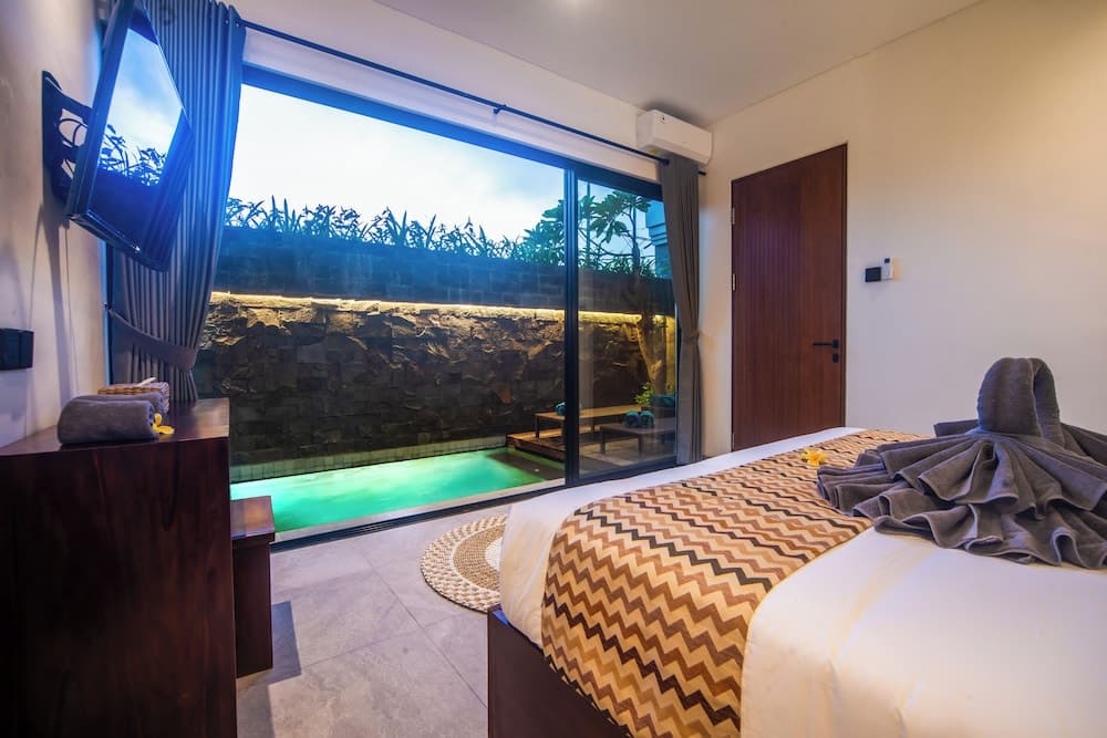 3Bedroom-703-Private Pool Villa Sanur — photo 1 of 45