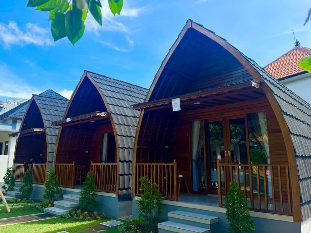 Ungasan Center Hostel — photo 1 of 21