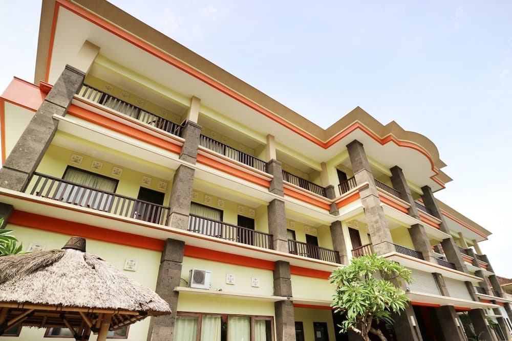 Grand Sinar Indah Hotel — photo 1 of 45
