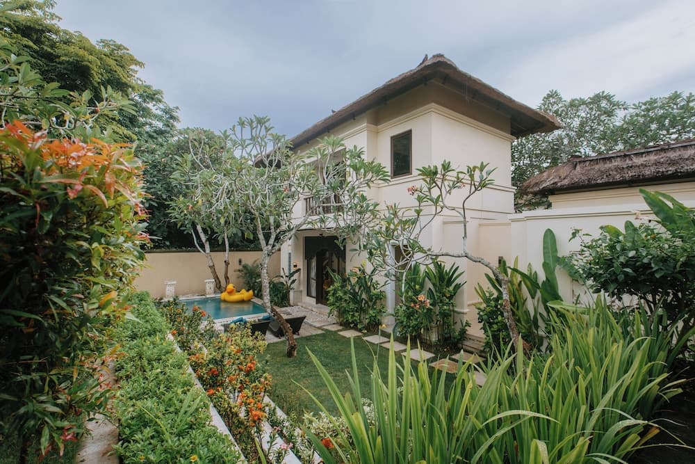 Villa Anggrek Jimbaran — photo 1 of 50