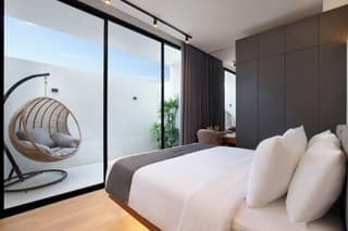 The Oasis II Townhouses by BREIG