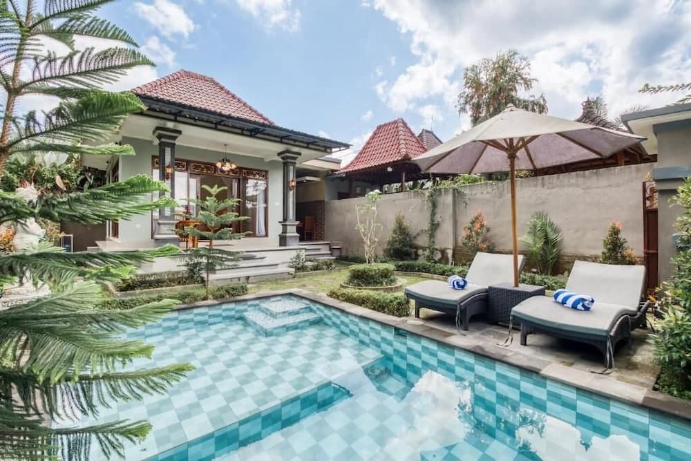 Puri Trisna Ubud Villas — photo 1 of 27