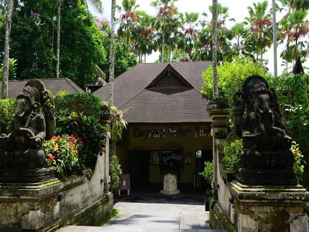 Mason Elephant Lodge — photo 1 of 1