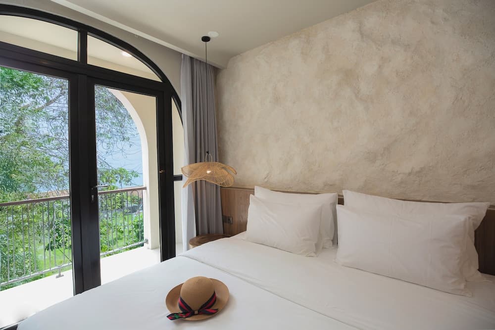 Kaiarasa Villas and Suite — photo 1 of 28