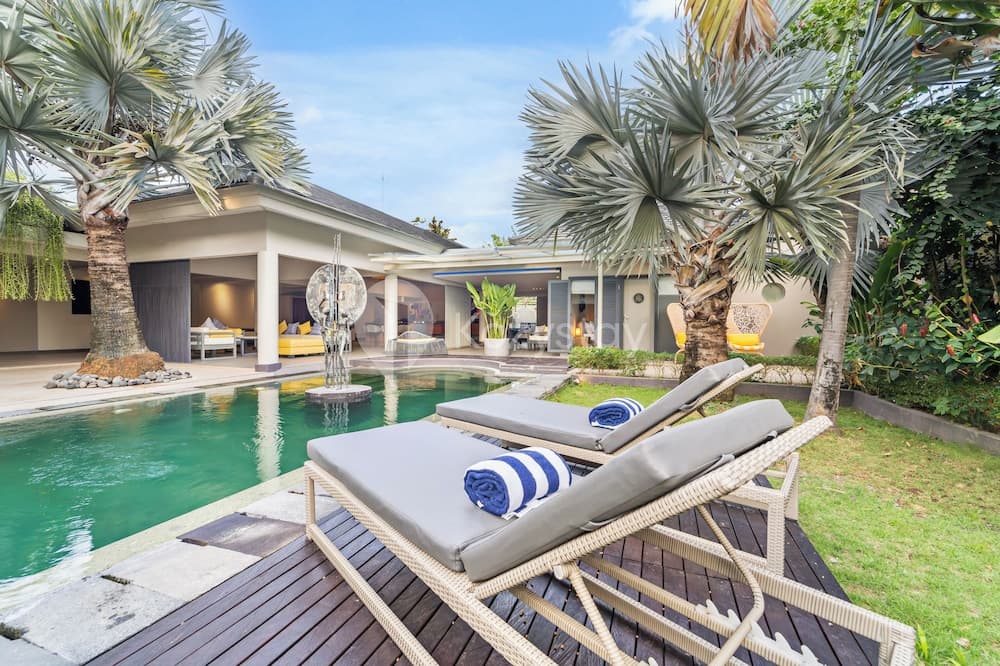 Atelier Villa by Kozystay - Sanur — photo 1 of 36