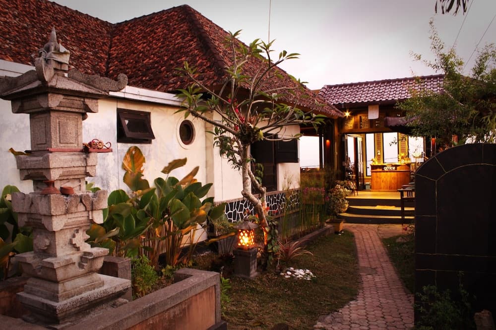 Guru Ratna Homestay — photo 1 of 22