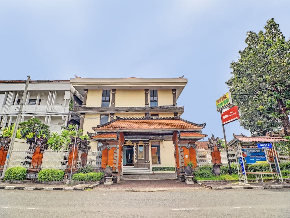 OYO 90067 Hotel Nuansa Indah — photo 1 of 34