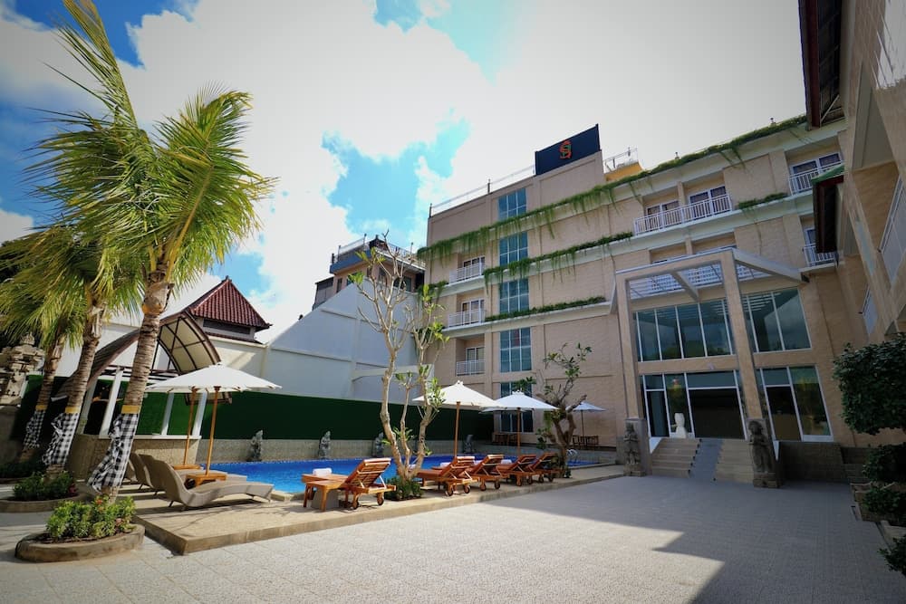 The Pandan Sari Hotel — photo 1 of 53