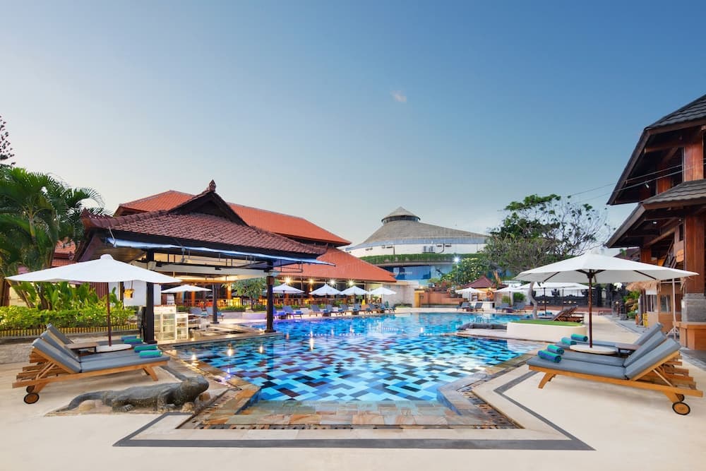Grand Istana Rama Hotel — photo 1 of 86