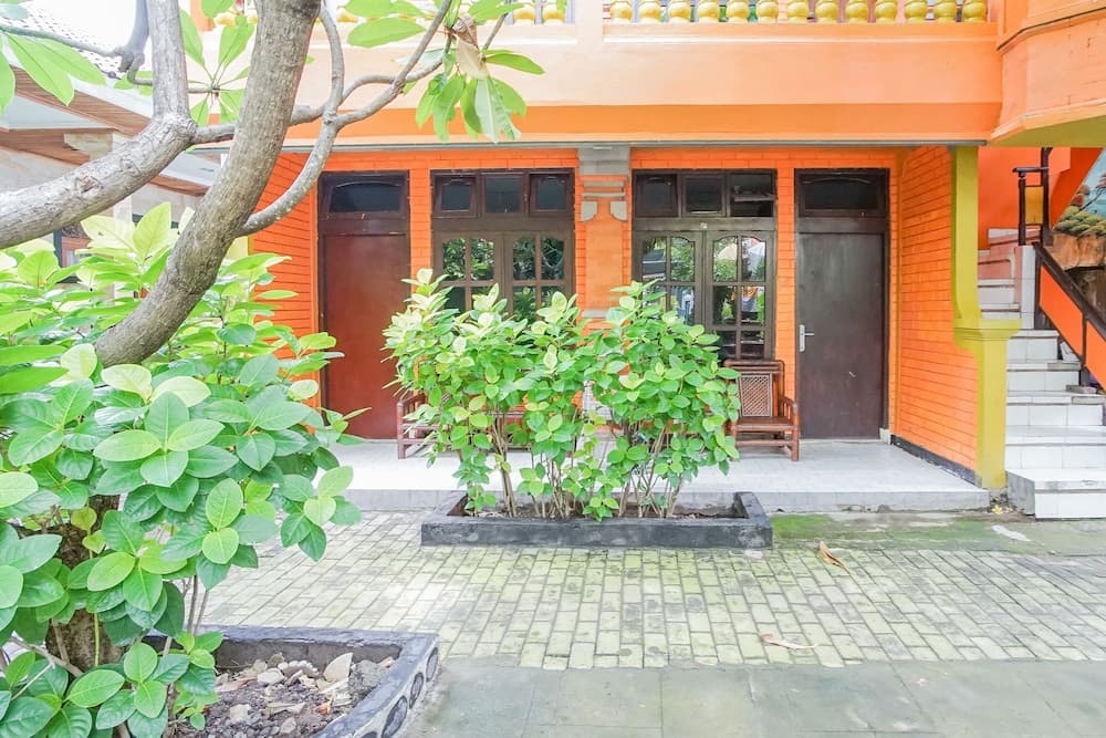 Mahendra Beach Inn — photo 1 of 41