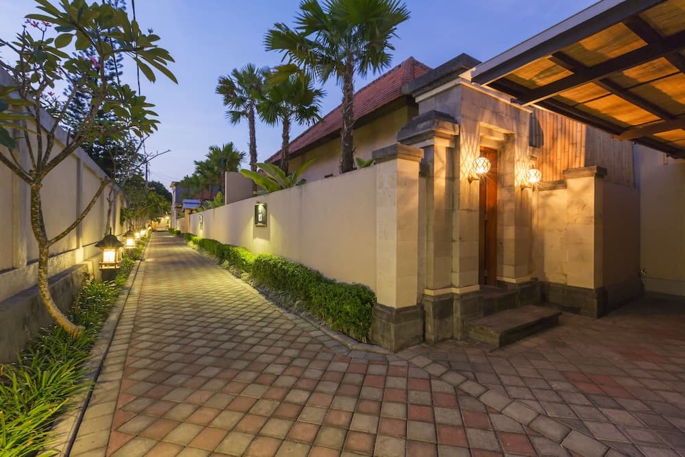 Kubal Villa and Living Seminyak — photo 1 of 1