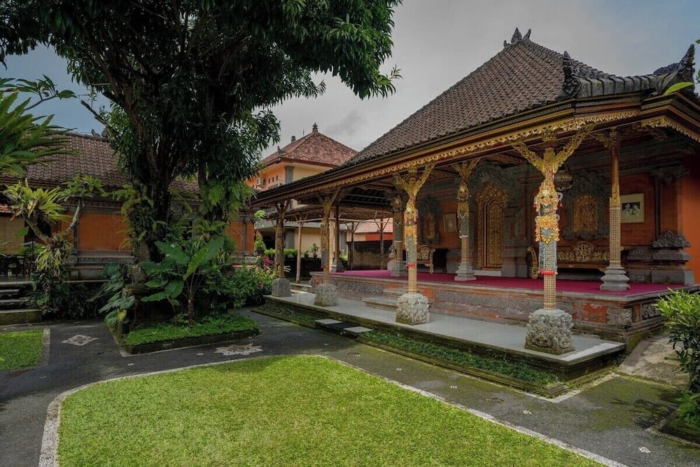 Puri Anyar Heritage — photo 1 of 53