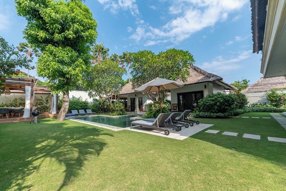 Villa Bugis Seminyak — photo 1 of 72