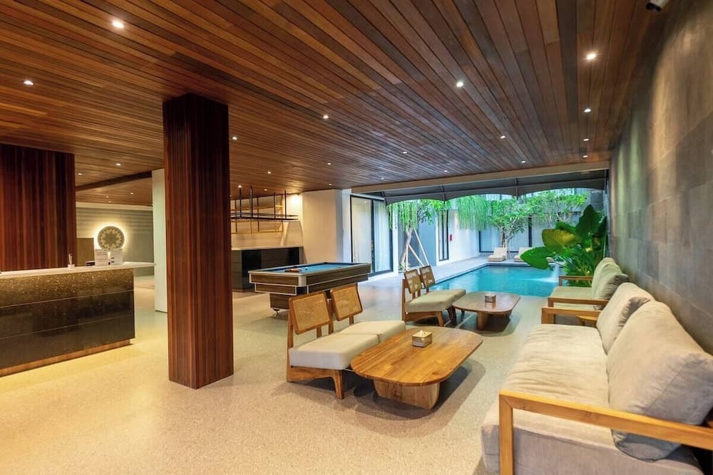 LOI Mansion Managed by ARM One Hundred — photo 1 of 1